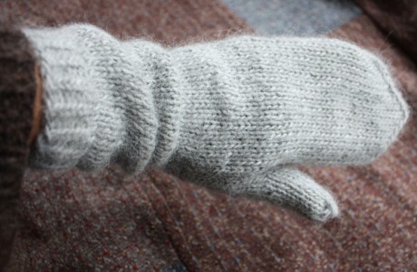 Ephemera Mittens