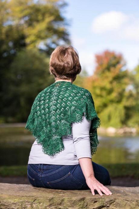 Our Top 9 Free Lace Shawl Knitting Patterns Updated For 2018
