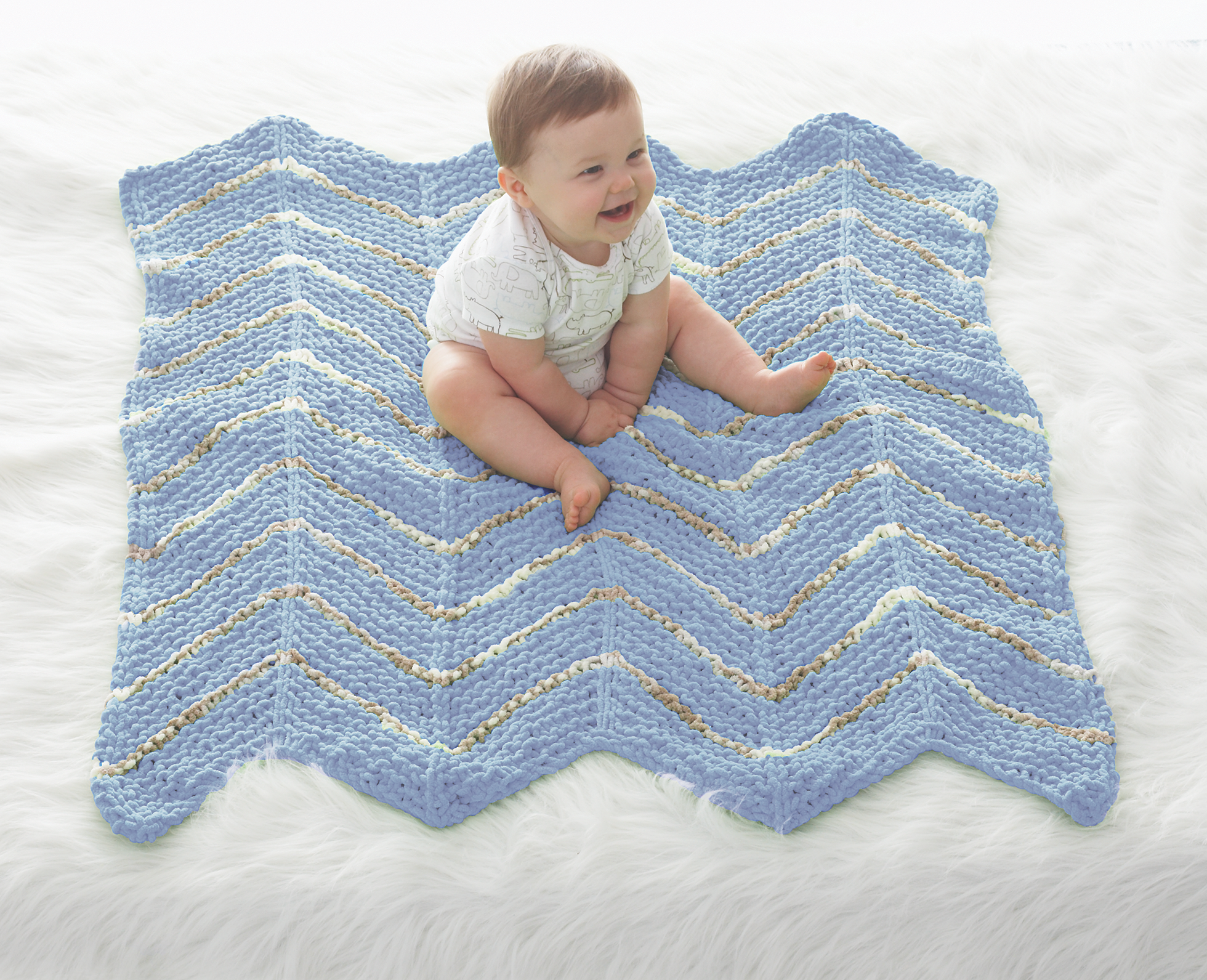 Bernat Baby Waves Blanket | Knitting Patterns | Let's Knit Magazine