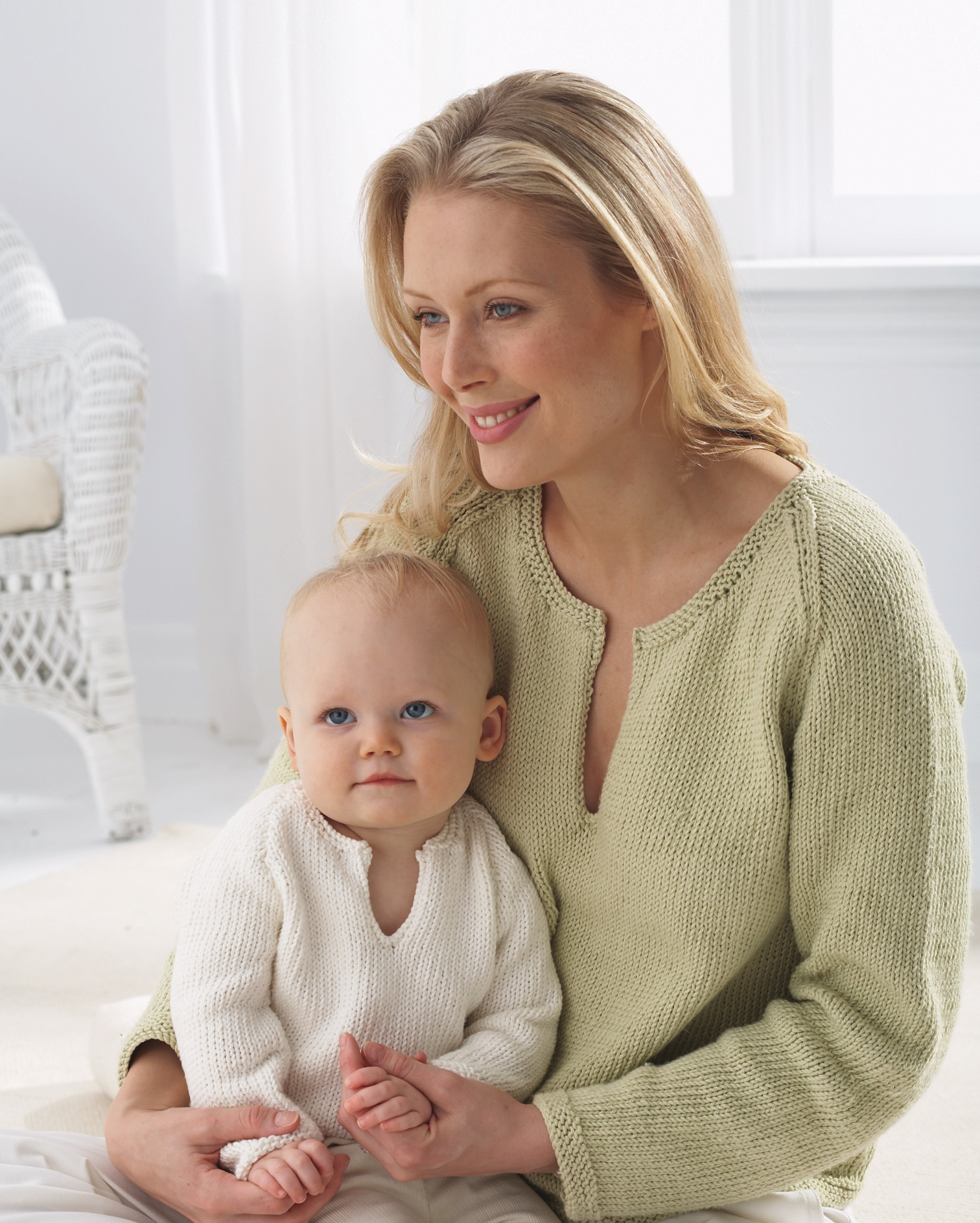 красивые взрослые женщи. мелани гилф. Moms classic. Moms classic. пожилые дамы в прозрачных блузках.