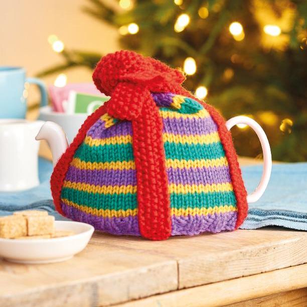 Knitted Christmas Tea Cosy Knitting Patterns Let's Knit Magazine