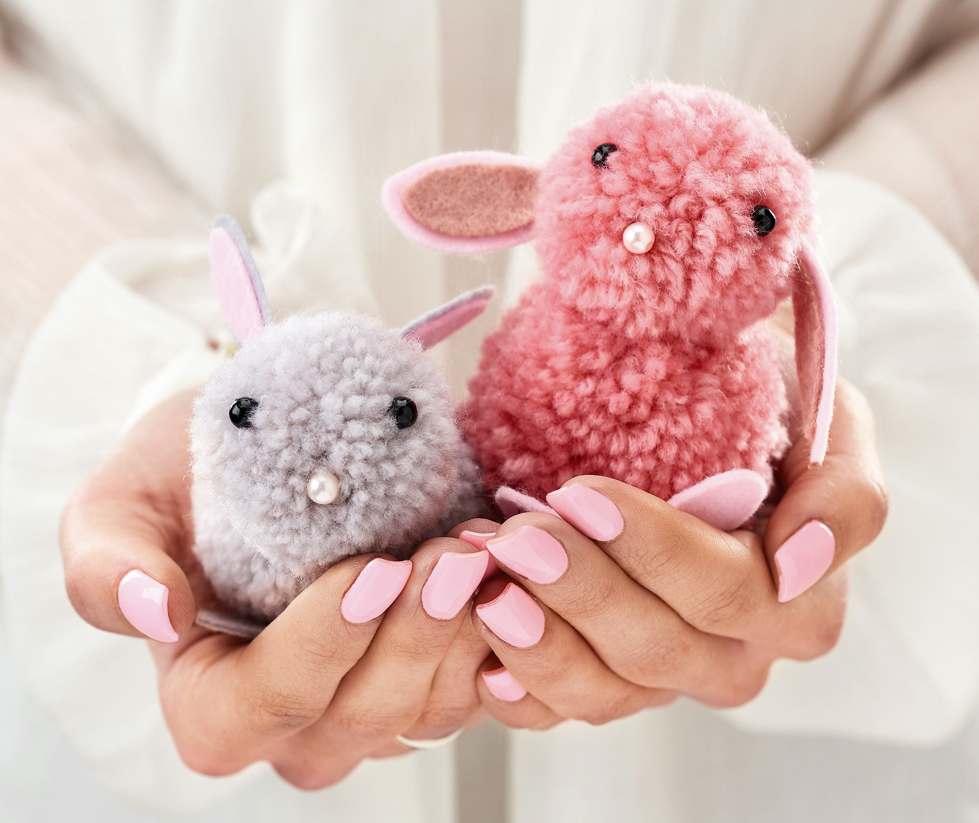 Pom Pom Bunnies | Knitting Patterns | Let's Knit Magazine
