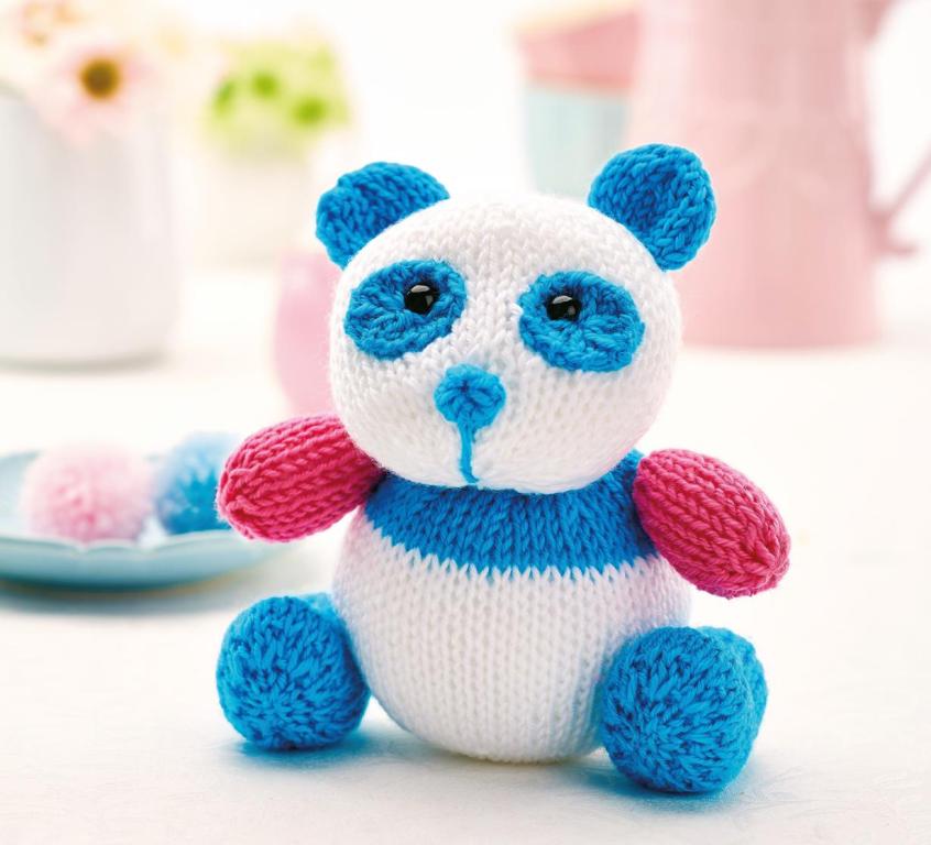 Mini Pandas | Knitting Patterns | Let's Knit Magazine
