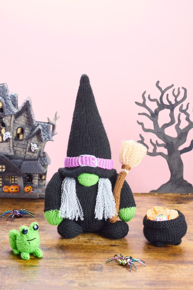 Witch Wizard Gonk Knitting Pattern Set: Witch Gonk (Gnome