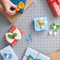 Christmas Gift Wrap Bows Knitting Pattern