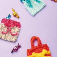 Little Bow Gift Bags Knitting Pattern