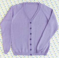 Women’s Classic Cardigan Knitting Pattern