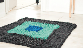 Chunky Arm Knit Square Rug