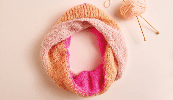 Exclusive design: Cowl by Emmaknitty