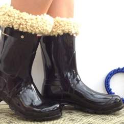 Knitting without needles? Try the new looms from KnitUK!