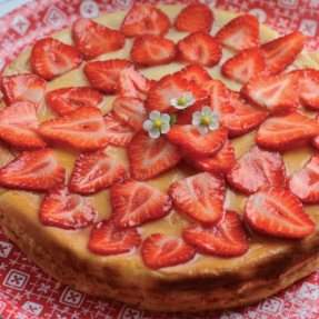 Recipe: Strawberry, Ricotta and Lemon Thyme Cheesecake