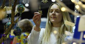 Win tickets to Simply Christmas, Glasgow Knitting Giveaway