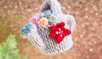 Watering Can Bauble Knitting Pattern