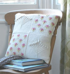 Fair Isle Flower Cushion Knitting Pattern