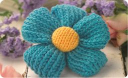 Quick knit flower brooch