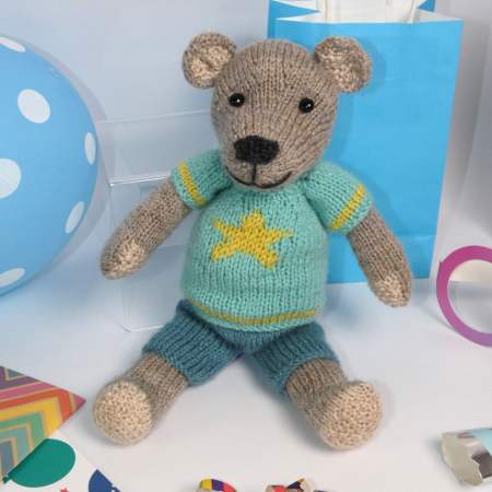 Benson Bear: Shorts and Star T-shirt Toy Knitting Pattern Knitting Pattern