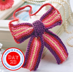 Advent Day 23: Bow Necklace Knitting Pattern