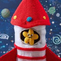 Astro Dog Playset Knit-Along Part One: Aliens and Star Knitting Pattern