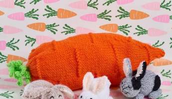 Bunny and Carrots Easter Knitting Pattern