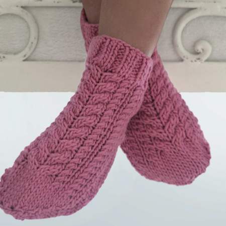 Cabled Slipper Socks Knitting Pattern