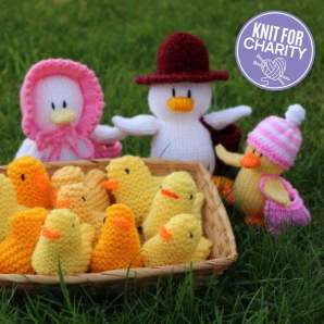 Knitted Chicks Pattern | Arthur Rank Hospice Charity Knitting Pattern