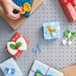 Christmas Gift Wrap Bows Knitting Pattern