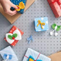 Christmas Gift Wrap Bows Knitting Pattern