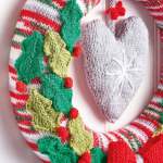 Holly & Bow Christmas Wreath Knitting Pattern Knitting Pattern