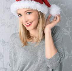 Christmas Quick Knits: Santa Hat, Elf Hat & Wreath Knitting Pattern