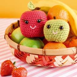 Amigurumi Crochet Pattern: Smiley Apples Knitting Pattern