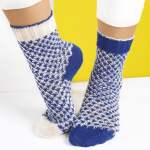 Diamond socks Knitting Pattern