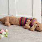 Sausage Dog Draught Excluder Knitting Pattern