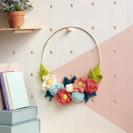Lily Sugar’n Cream In Bloom Knit Wreath Knitting Pattern