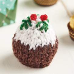 Knitted Christmas Pudding For Ferrero Rocher Knitting Pattern