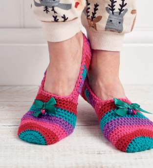Festive Gift Slippers Crochet Pattern Knitting Pattern