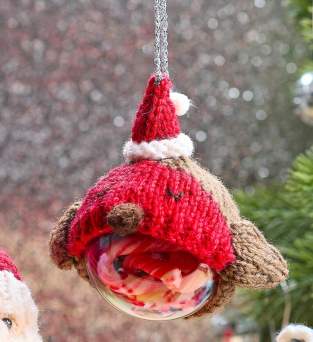 Christmas Robin | Fillable Bauble Knitting Pattern Knitting Pattern