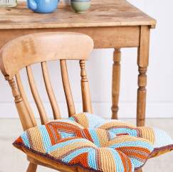 Geometric Cushion Knitting Pattern