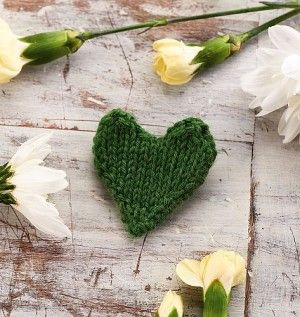 Easy Green Heart Brooch