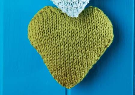 Hanging Hearts for the Home Knitting Pattern