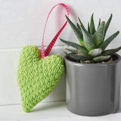 Hanging hearts Knitting Pattern