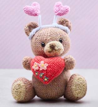 Love Bug Valentine’s Bear Knitting Pattern Knitting Pattern