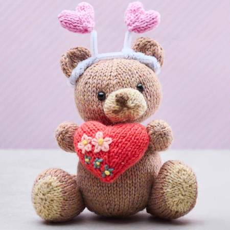 Love Bug Valentine’s Bear Knitting Pattern Knitting Pattern