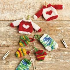 Mini Christmas Knitwear Decorations Pattern - Knitting Pattern