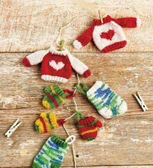 Mini Christmas Knitwear Decorations Pattern Knitting Pattern