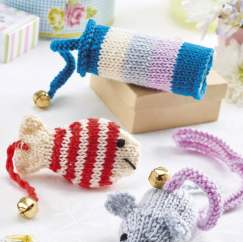 Cat Toys Knitting Pattern