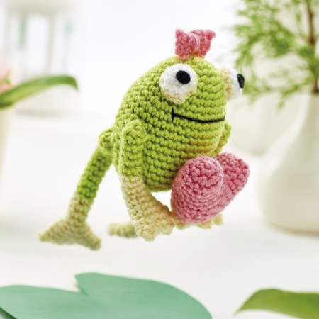 Esmerelda Frog crochet Pattern