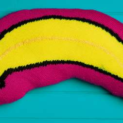 Banana cushion Knitting Pattern