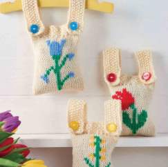 Embroidered Scented Sachets Knitting Pattern