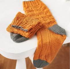 Lace and rib knit socks Knitting Pattern