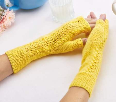 Lacy Fingerless Mitts Knitting Pattern